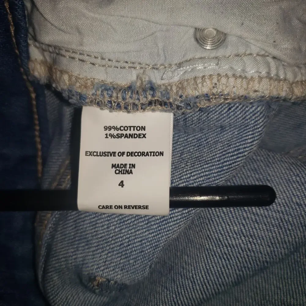 NY&Co Soho Jeans Size 4 Boyfriend Skinny Stretch Distressed Blue Denim